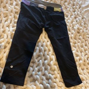 Lululemon reversible Capri leggings